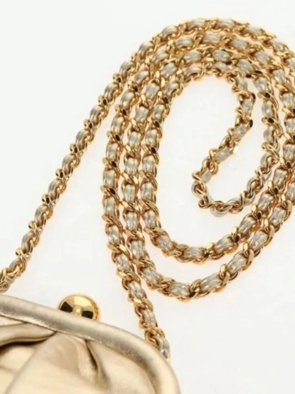 CHANEL Chain Shoulder Bag Leather Gold CC Auth 139977SAV